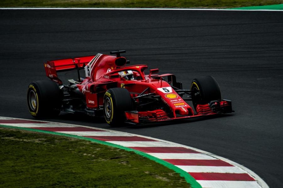  Ferrari SF71H (669) 2018 года  (фото 15 из 41)